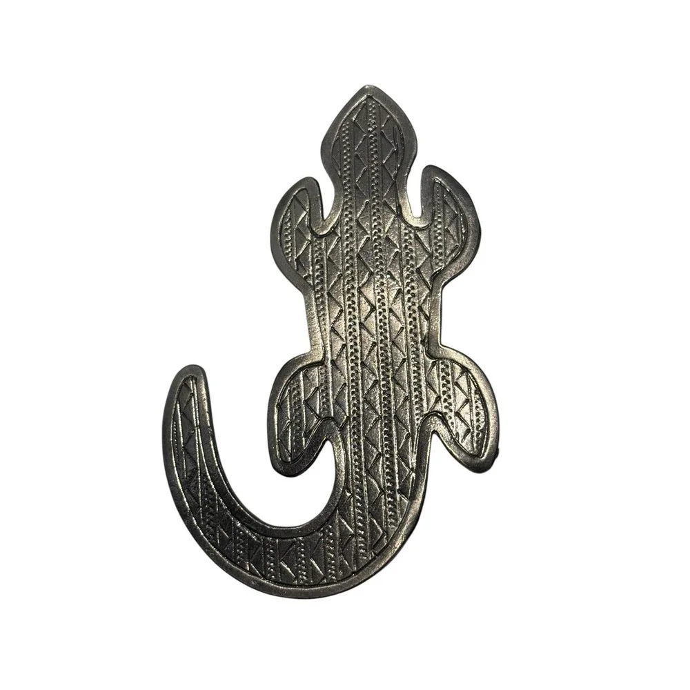Vintage Silver Tone Textured Etched Geometric Lizard Gecko Statement Brooch Pin